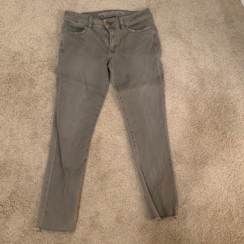 Olive Cropped Jeans!